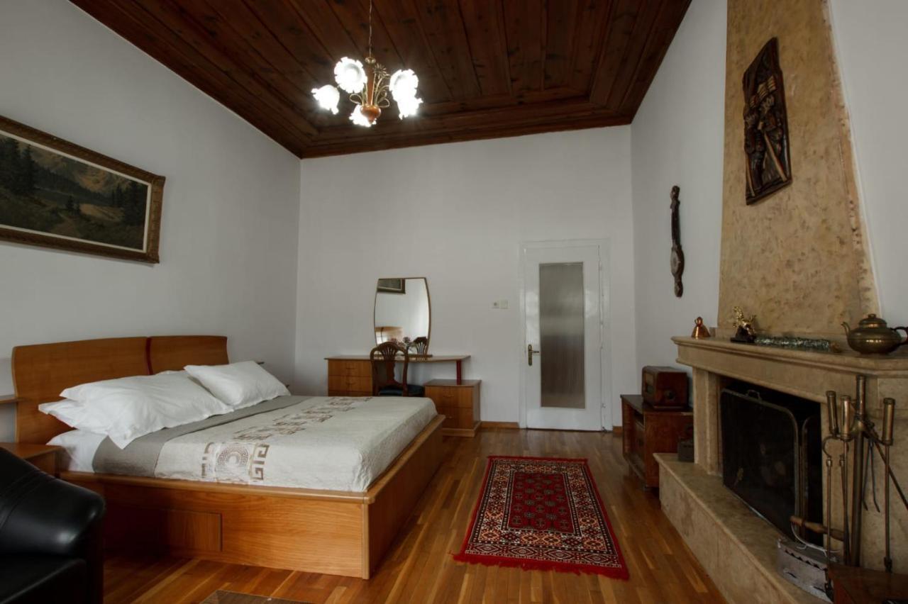 Emblematic House Apartment 2 Gjirokastër Eksteriør bilde