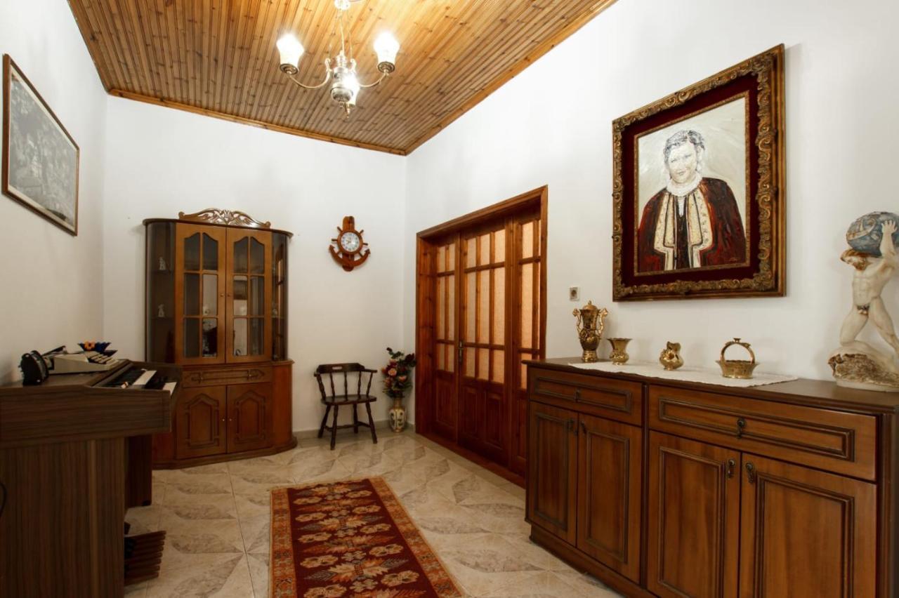 Emblematic House Apartment 2 Gjirokastër Eksteriør bilde