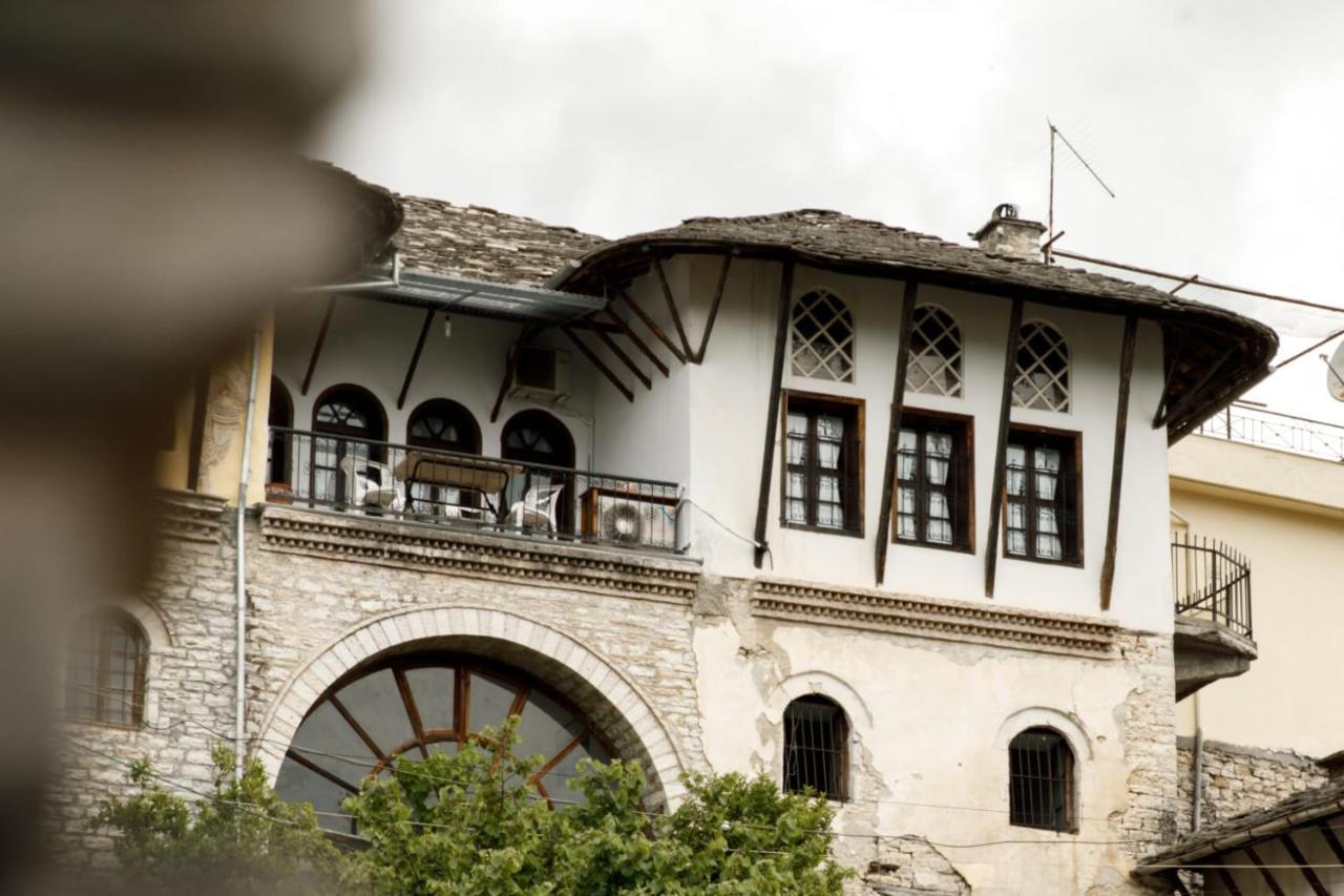 Emblematic House Apartment 2 Gjirokastër Eksteriør bilde