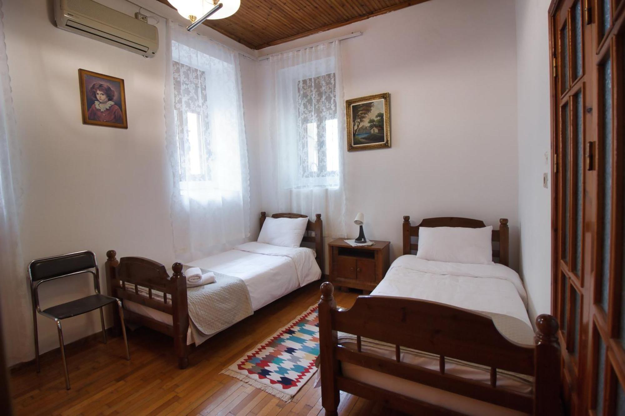 Emblematic House Apartment 2 Gjirokastër Eksteriør bilde
