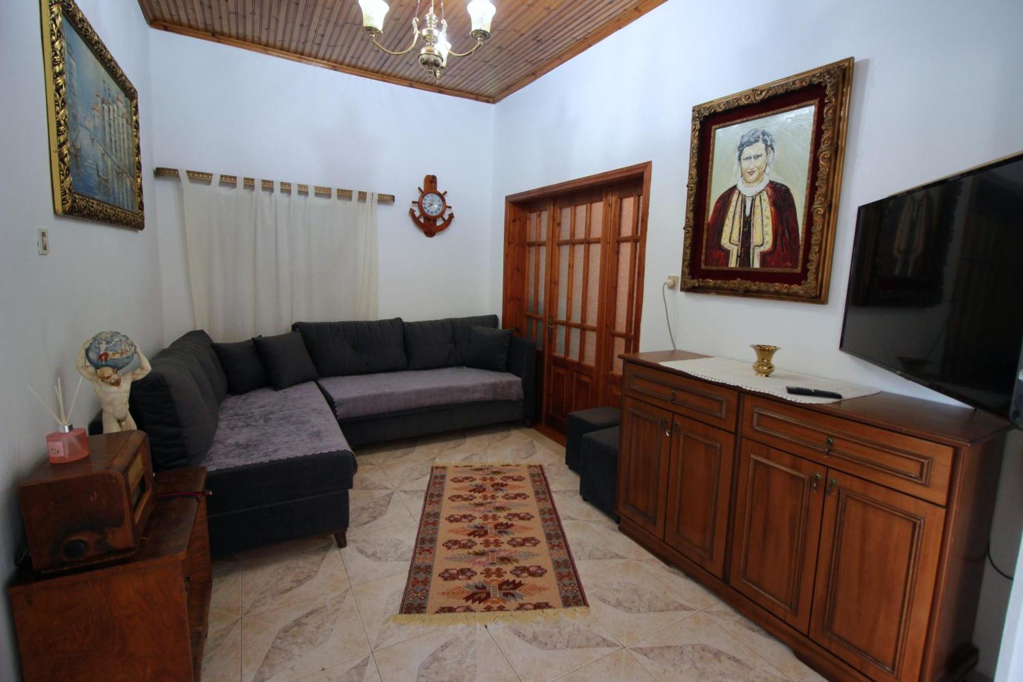 Emblematic House Apartment 2 Gjirokastër Eksteriør bilde