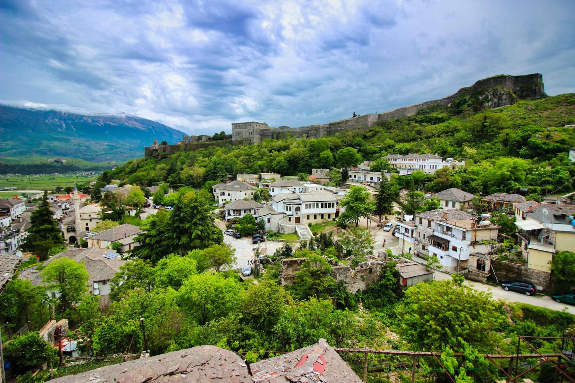 Emblematic House Apartment 2 Gjirokastër Eksteriør bilde